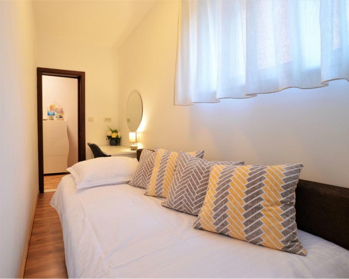 Kolombo Lux Apartment Spalato Esterno foto